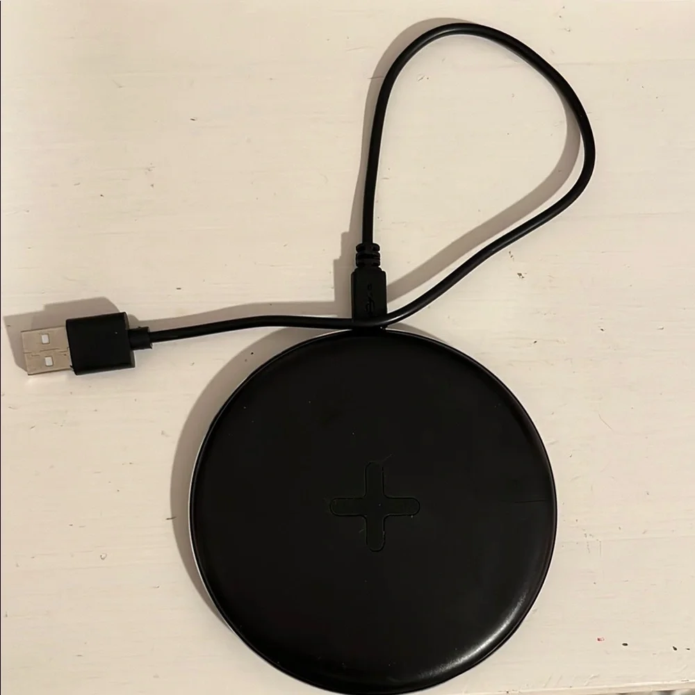 Infinitive Black Wireless Charging Pad